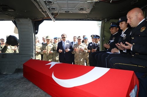 Şehitlerimiz Özgür Barçın ve Resul Barutcu memleketlerine uğurlandı.
